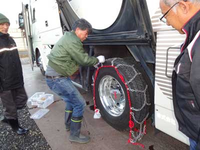 雪山チェーン取扱訓練 アクティブバス